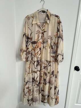 DownEast Ivory Floral Tiered Maxi Shirt Dress